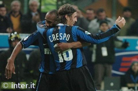 年轻球员释放潜力（青年球员展露锋芒）