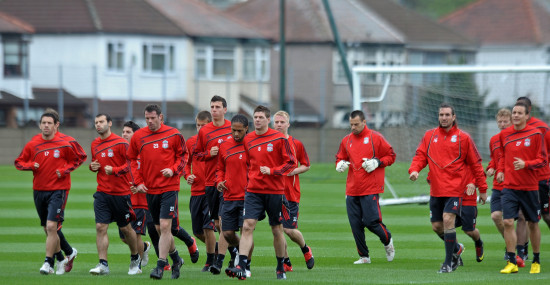 吉鲁专访：圣诞节是美妙的盛会；希望世界上不再有暴力（专访吉鲁：圣诞是美好的庆典，愿世间不再有暴力）